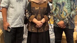 Wakil Bupati, Surya Lapasiri didampingi Kadis PUPR Aspan Supu saat menghadiri rakor dan komitmen bersama percepatan penyusunan RDTR di Makassar Sulawesi Selatan.