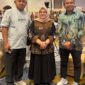 Wakil Bupati, Surya Lapasiri didampingi Kadis PUPR Aspan Supu saat menghadiri rakor dan komitmen bersama percepatan penyusunan RDTR di Makassar Sulawesi Selatan.